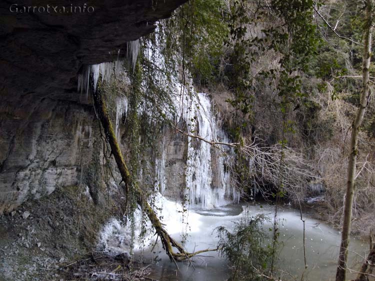 002 La bauma del salt del roure